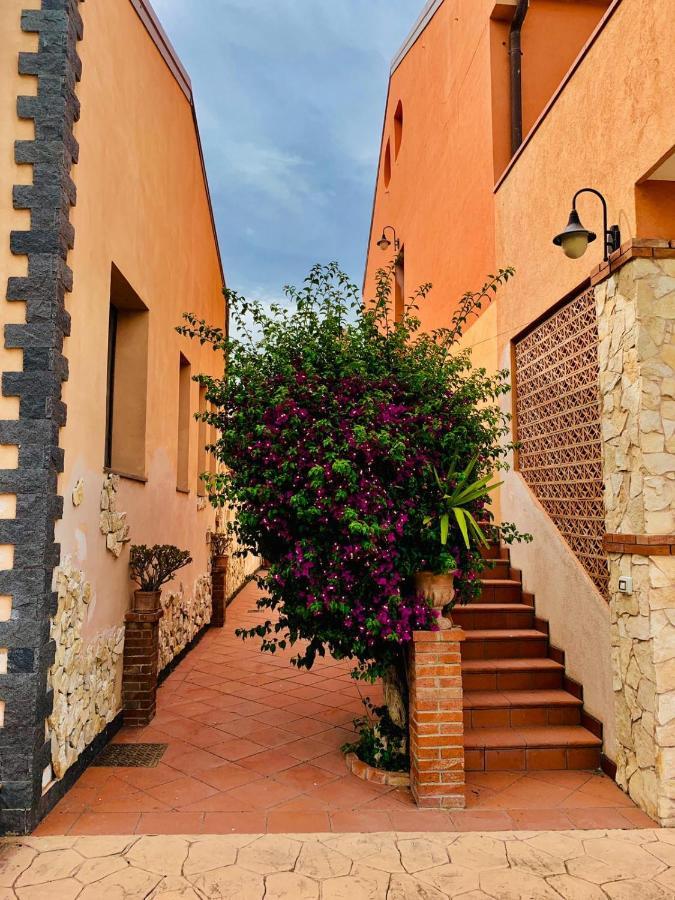 Il Giardino Delle Zagare Calatabiano Exterior photo